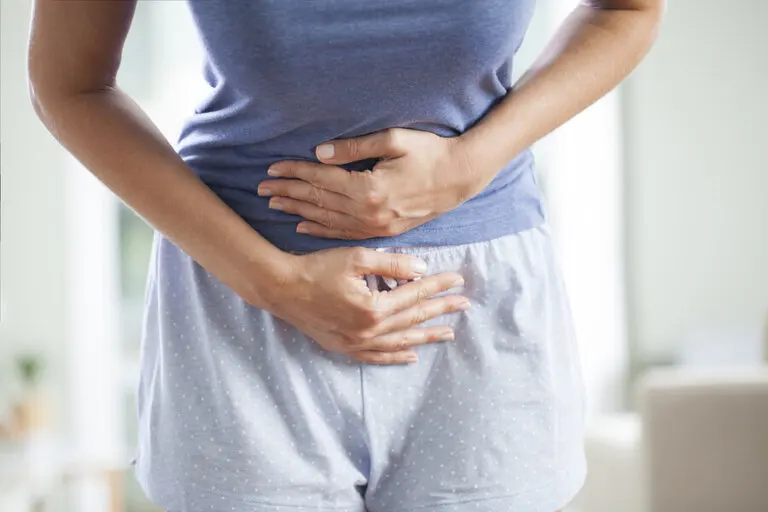 ¿Por qué es malo aguantar las ganas de ir al baño?