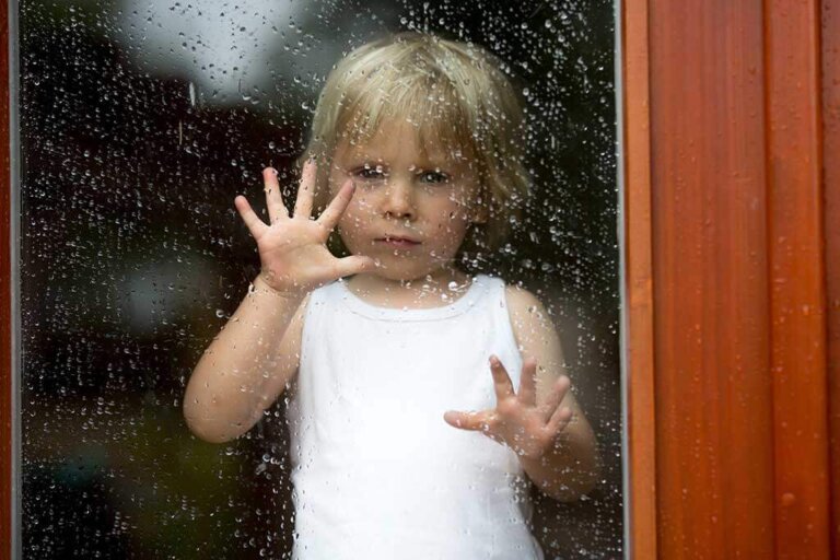 Carta a ese niño dolido que se esconde bajo una apariencia adulta