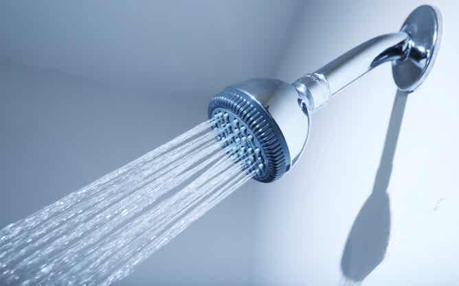 Trucos fáciles para mejorar la presión del cabezal o difusor de tu ducha
