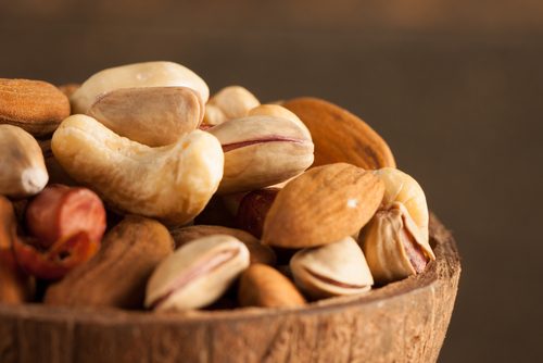¿Por qué debemos poner los frutos secos y las semillas en remojo?