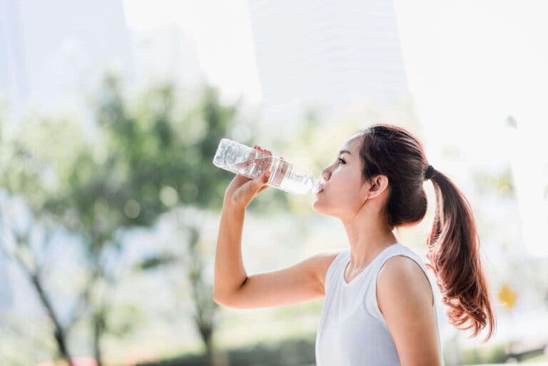 8 tips para retrasar el envejecimiento de manera natural