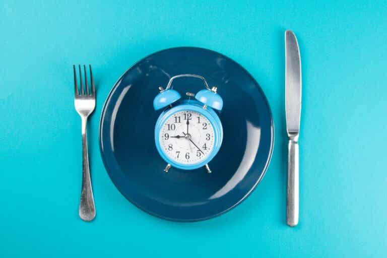 ¿A qué hora es más sano tomar cada alimento?