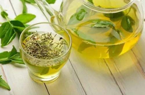 Beneficios de la infusión genciana