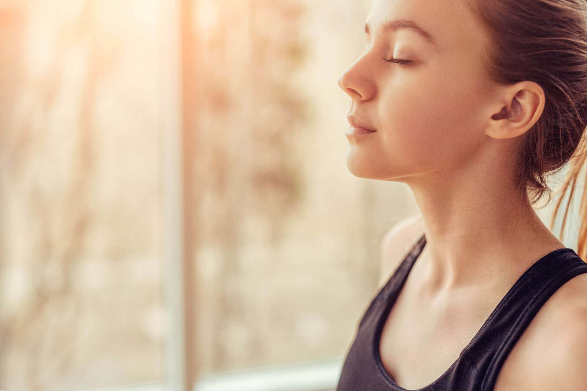 Respirar antes de hacer los ejercicios puede aliviar el dolor de espalda.