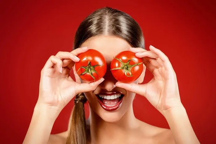 Exfoliantes-caseros-con-tomate-y-yogur