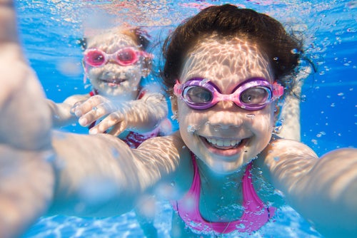 Practicar la natación, beneficiosa pero mejor con seguridad