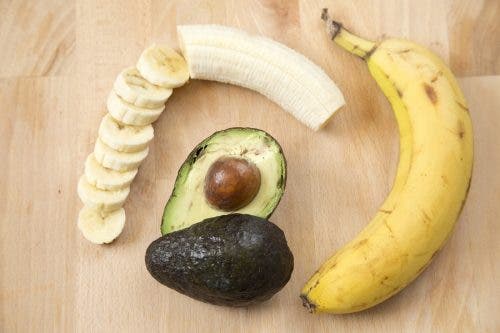 Banana y aguacate