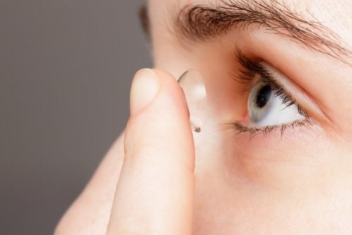 Consejos para utilizar las lentes de contacto blandas