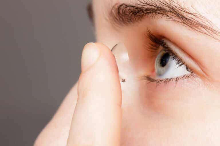 Consejos para utilizar las lentes de contacto blandas