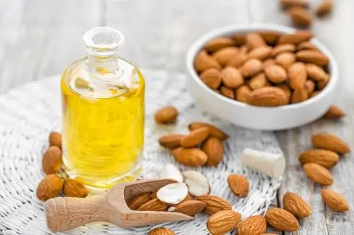 hidratar la piel seca con almendras