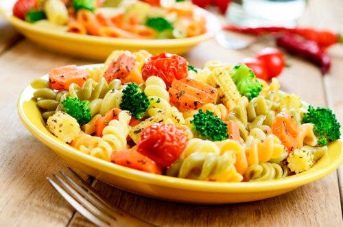 pasta y vegetales
