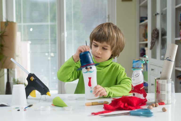 4 fabulosas ideas para hacer juguetes reciclados. ¡Te fascinará!
