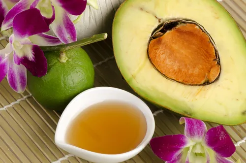 Aguacate y miel para eliminar las impurezas de la piel
