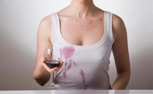 Como-quitar-manchas-de-vino