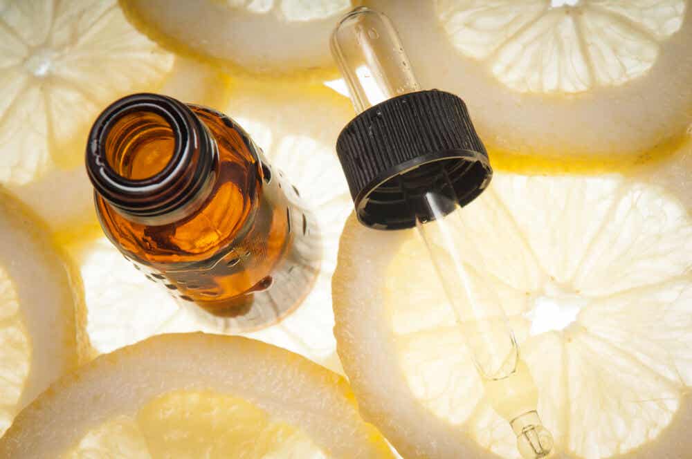 Cómo hacer aceite esencial de limón