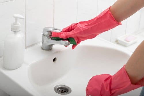 Errores al desinfectar el baño