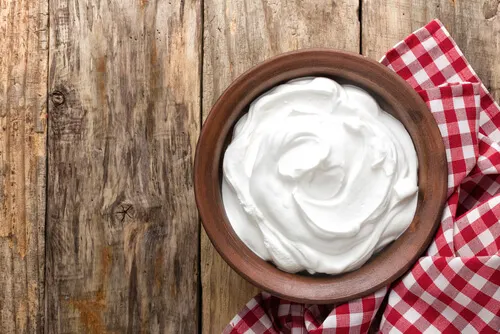 Yogur para la piel enrojecida por el sol