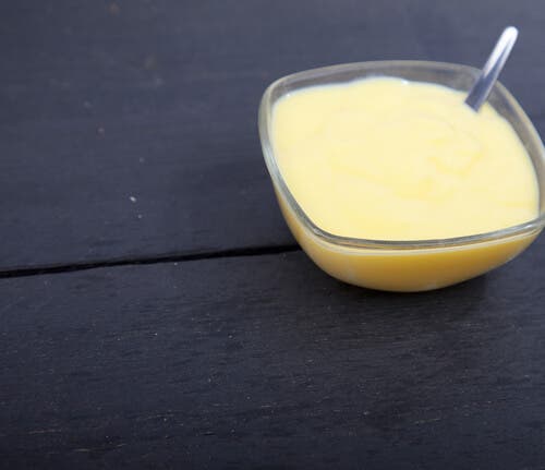 Nata de leche para las grietas de los labios