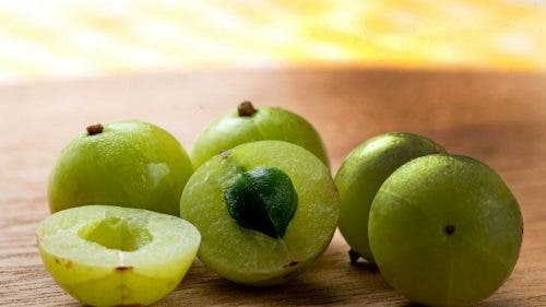 Puedes elaborar aceite de amla casero.