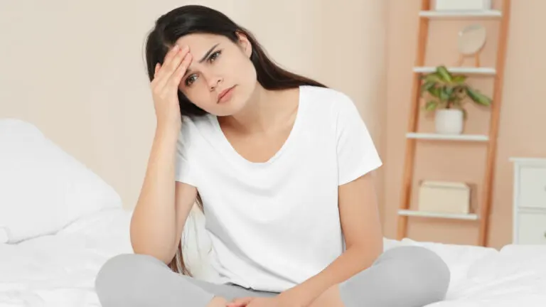 9 síntomas de desequilibrio hormonal que dañan nuestro aspecto físico
