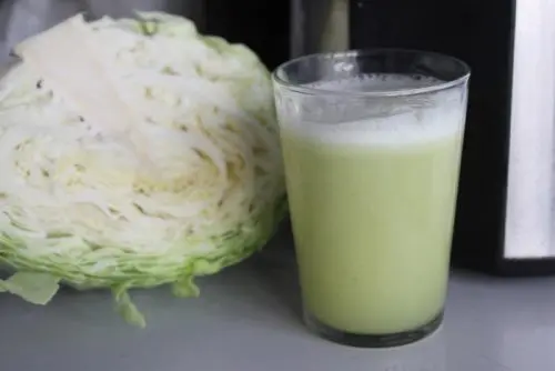 Jugo de col fermentada
