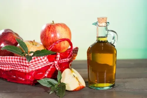 Ein Flasche Apfelessig