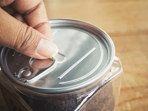 Cualquier cosa en una lata