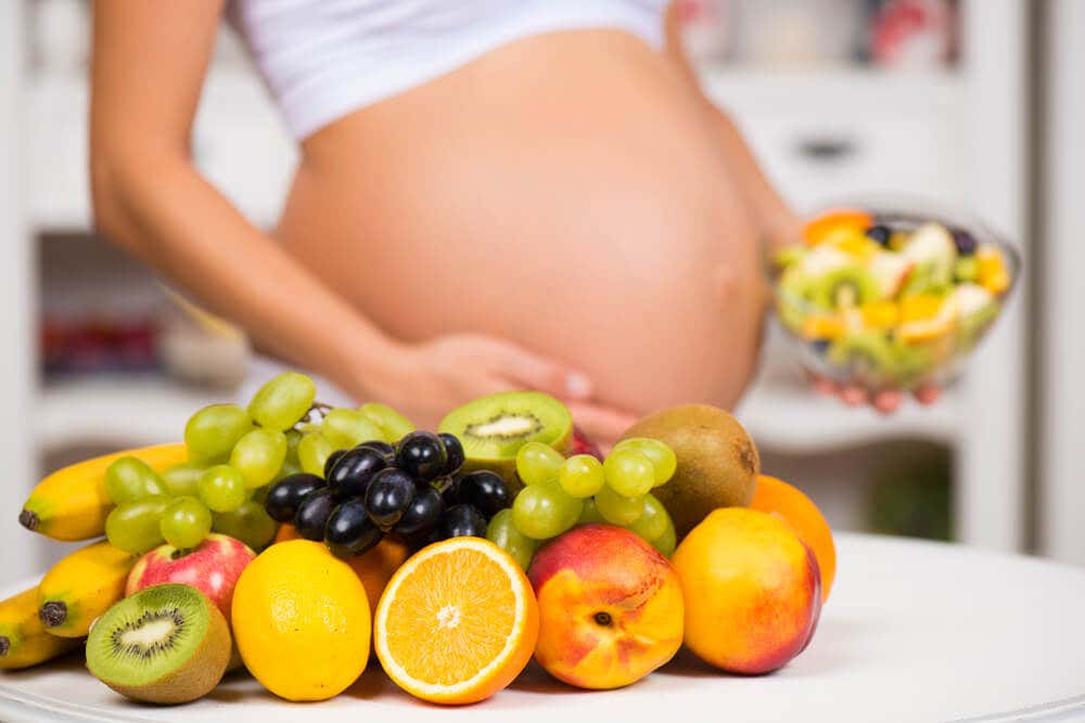 Dieta balanceada durante el embarazo. prevenir la diabetes gestacional
