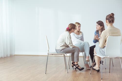 Psicoterapia y grupos de apoyo