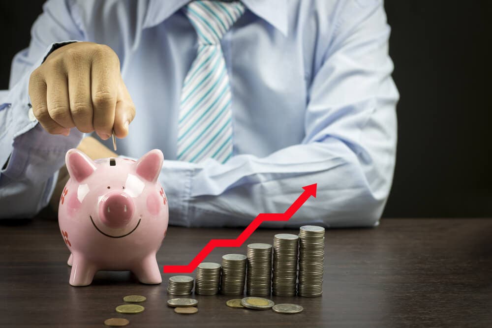4 tips para ahorrar dinero cada mes.