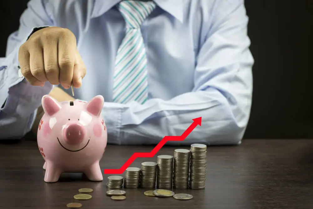 4 tips para ahorrar dinero cada mes.