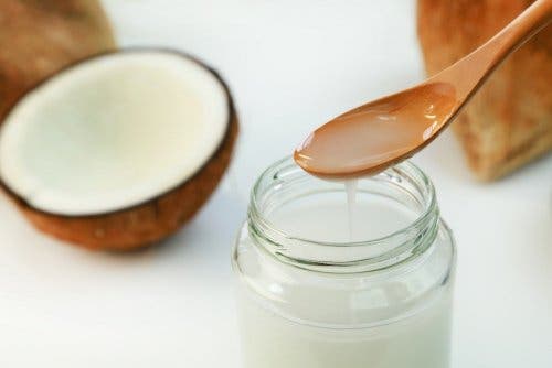 Coco y aceite de coco