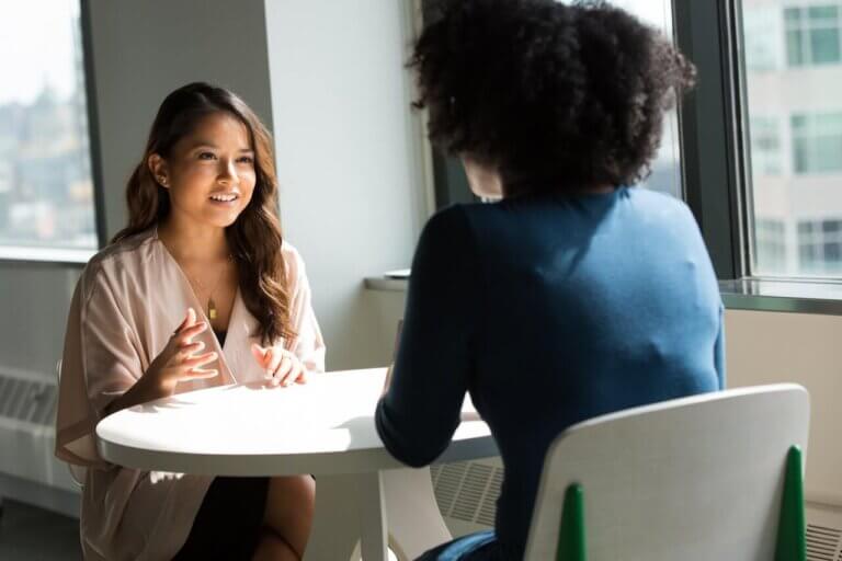 Aprende a defenderte de una crítica asertivamente