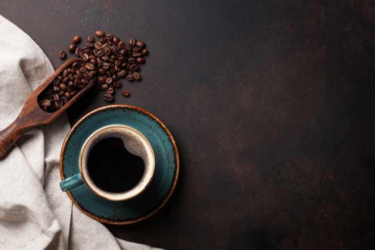 ¿Qué es lo bueno y lo malo de tomar café?