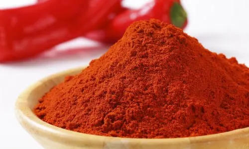Peperoncino per trattare i polipi nasali.