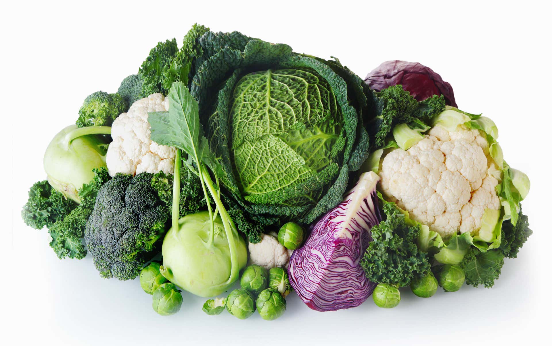 El calcio está presente en alimentos verdes.