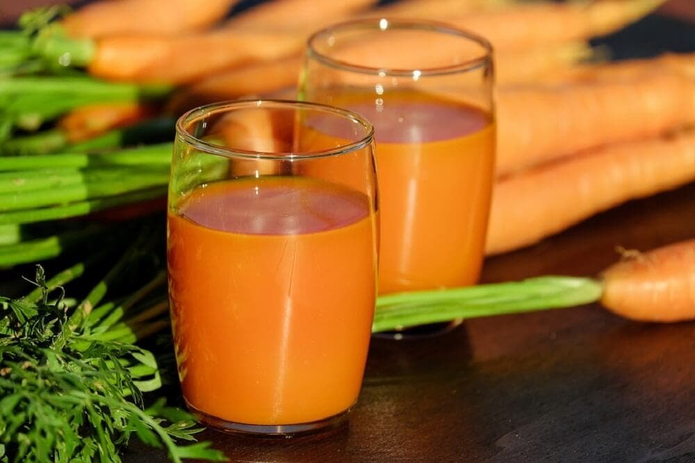 jugo zanahoria y cebolla