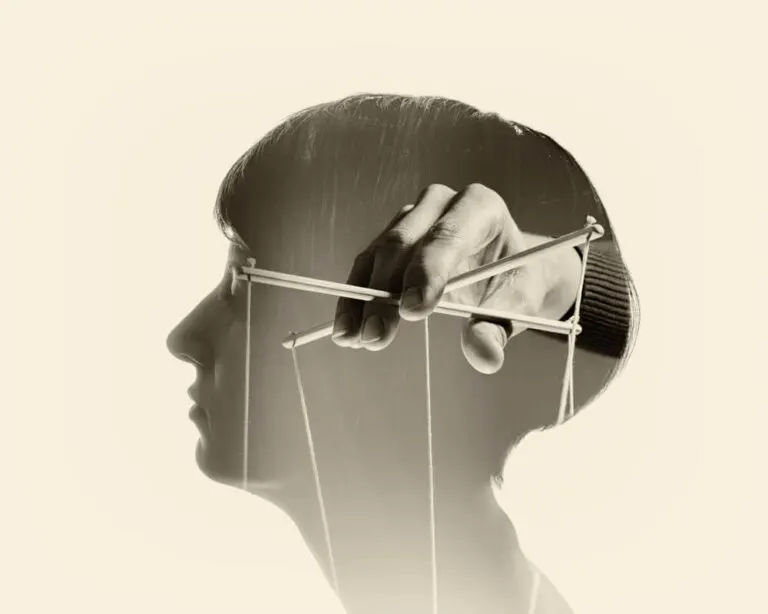 Reconocer y evitar la manipulación emocional en la pareja