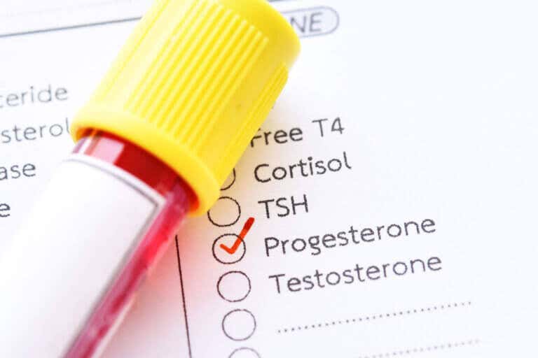 Progesterona baja: complicaciones, causas y más