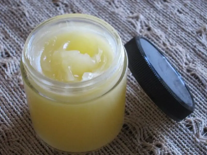 Desmaquillante de vaselina y vitamina E