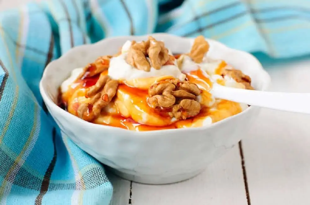 Yogur con frutos secos