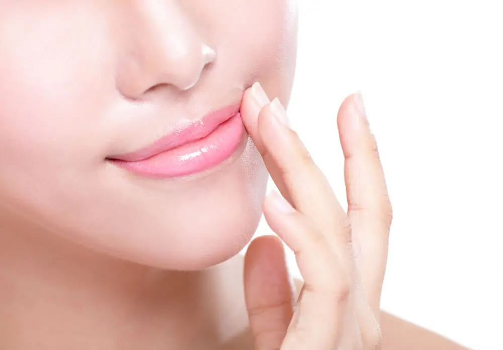 Labiales para el kit de maquillaje básico.