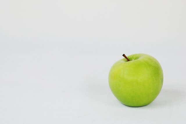 7 λόγοι για τρώτε πράσινα μήλα με άδειο στομάχι