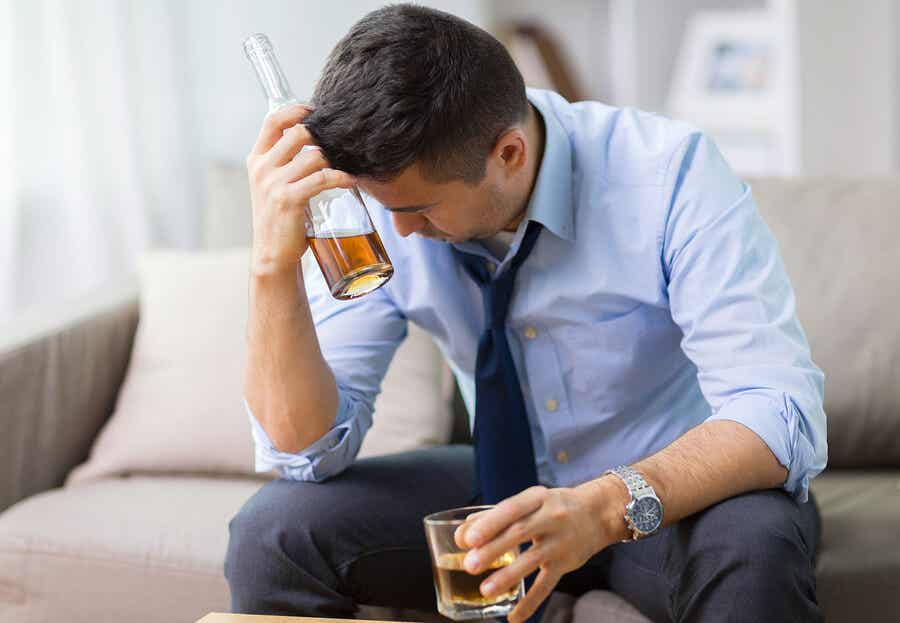 El alcohol es una de las bebidas que aumentan la tensión arterial