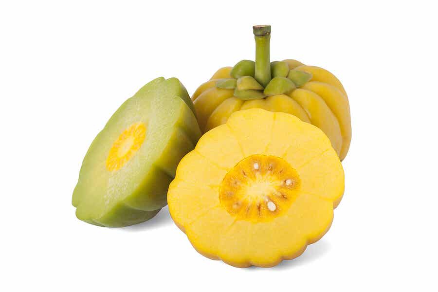 Garcinia, una fruta que apoya la pérdida de peso.