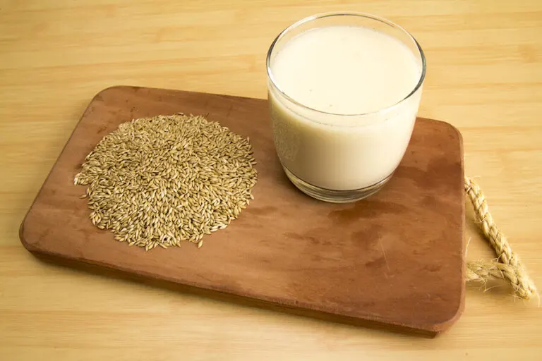 Cómo preparar leche de alpiste y cuáles son sus beneficios