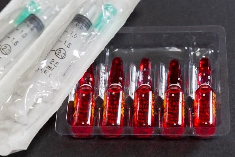 Metoclopramida: qué es y para qué se utiliza