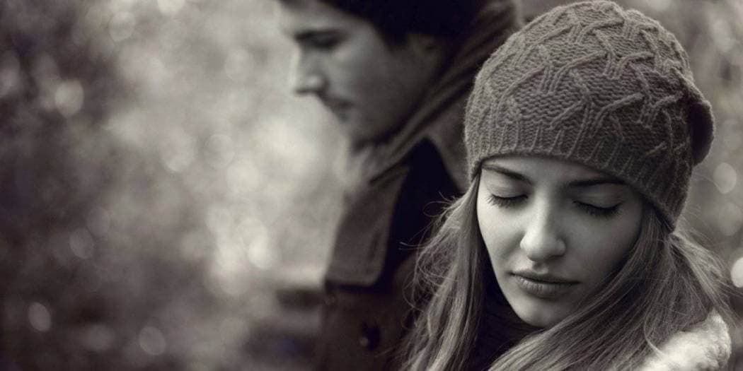 Pareja con una mor no correspondido