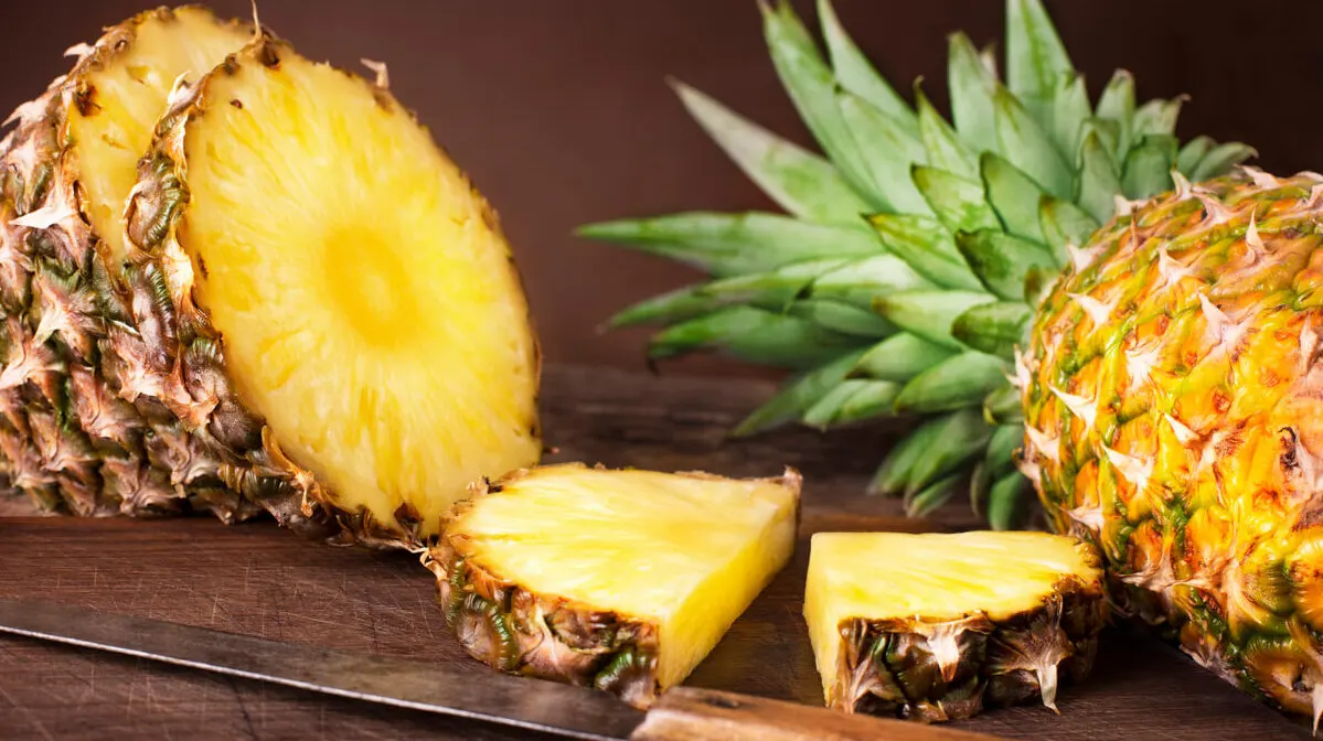 L'ananas n'est pas utile pour la stéatose hépatique en tant que fruit.