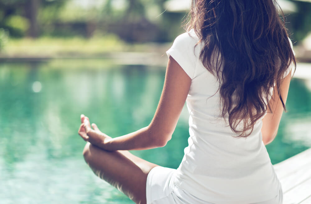¿Qué debes tener en cuenta cuando vas a practicar yoga?